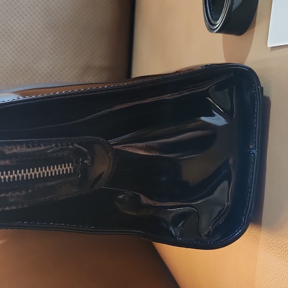 Salvatore Ferragamo Auth. vintage patent 2 way bag - Picture 11 of 17